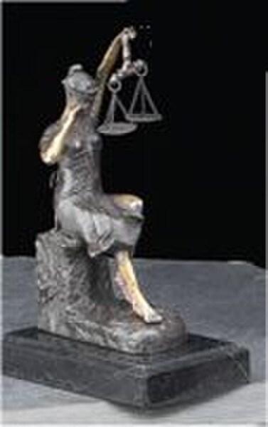 Crying Justice Lady Justice Sculpture Bronze Decorative